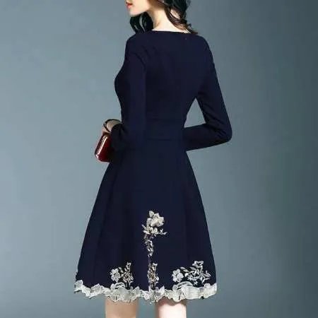 秋冬女生连衣裙该怎么穿好看?