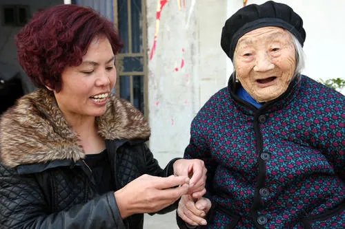 人最多能活多少岁,据说理想状态下能活150岁?