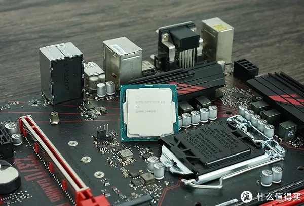 打上 Intel CPU 漏洞补丁后是瞬间回到解放前还是虚惊一场?