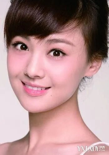 郑爽走不慎光图片疑似郑爽不雅照曝光