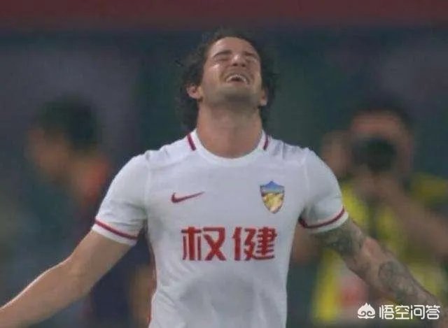 权健大比分输给全北,守门员张鹭是后防的软肋吗?