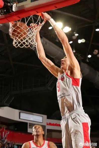 火箭队宣布召回周琦，他这次能进入轮转阵容吗？