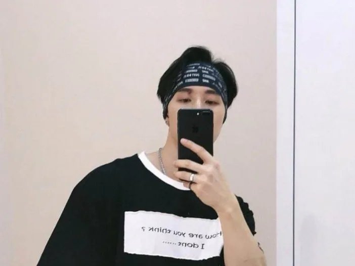 公安局回应郑云龙落户北京相关手续齐全,仝卓为何一直就此事喊话郑云龙?