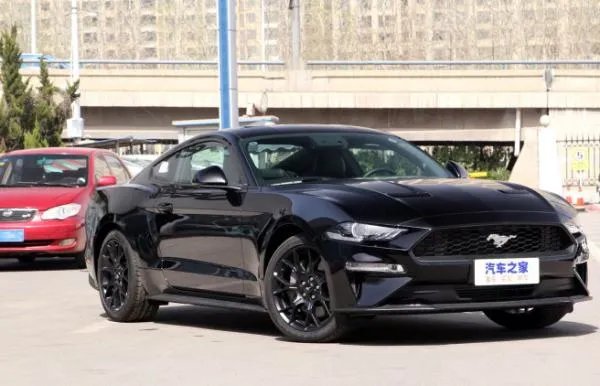 一个月要多少工资,或者多少存款才能买福特野马汽车?