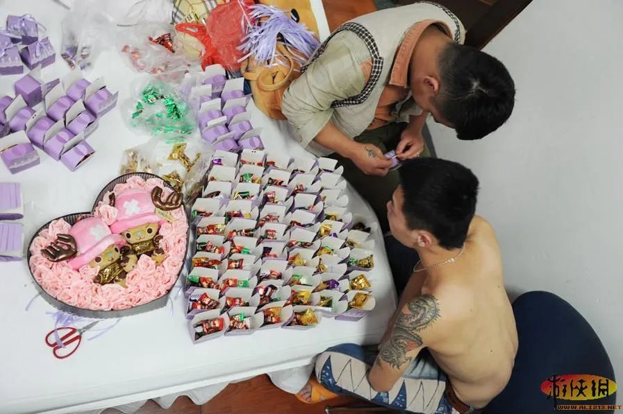 基友一生一起走!福建首对男同志公开结婚啦!