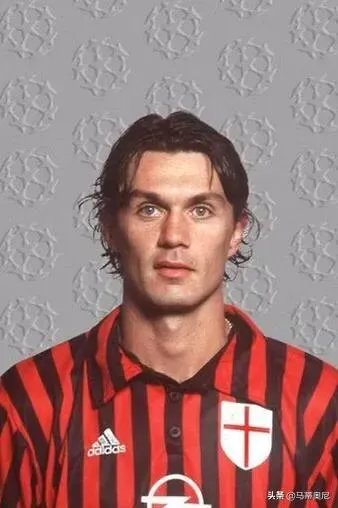 最好看的足球队服十大