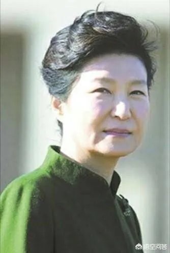 李明博正式被韩国法院批捕,这会影响朴槿惠的一审结果吗?