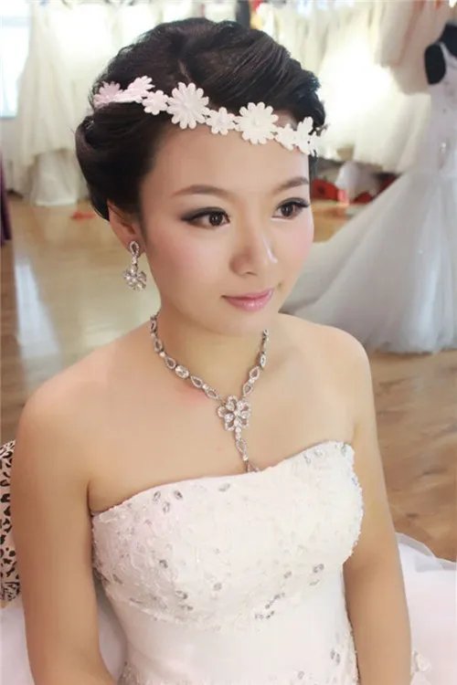 怎么画新娘妆好看   画新娘妆要注意什么