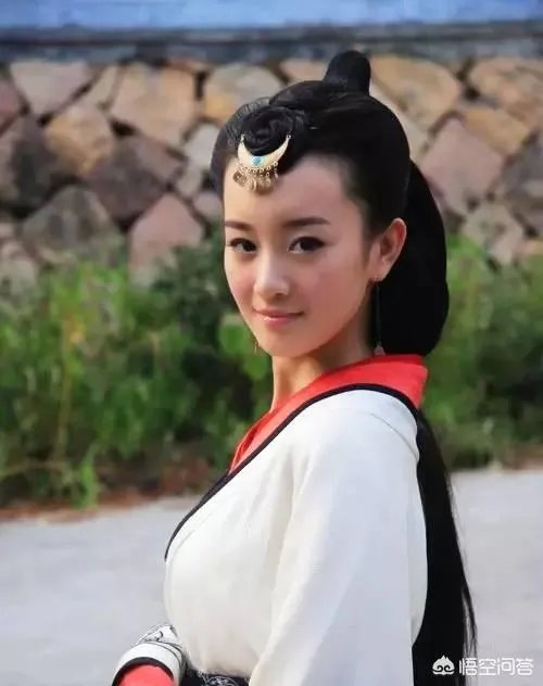 娱乐圈有哪些本来就长得很好看却还整容的明星？