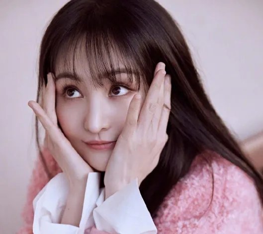 新进展！郑爽被曝已与孩子通视频，第一句话便落泪，你知道她说了什么吗？