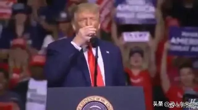 你们知道特朗普几次没带口罩？
