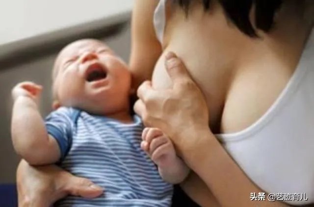 哺乳期妈妈涨奶挤奶的时候宝宝都很快就醒来是怎么回事