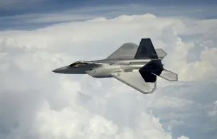 歼10击落F22是真的吗？