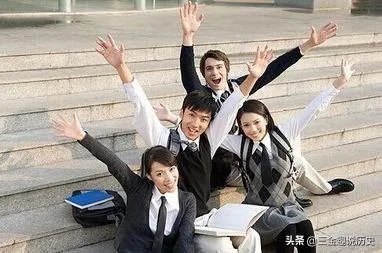 如何看待「国科大学生季某某在国外社交平台发表不当言论」？学生应有的素养有哪些？