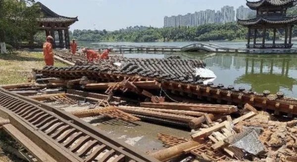 江西文天祥公园凉亭发生坍塌是怎么回事？