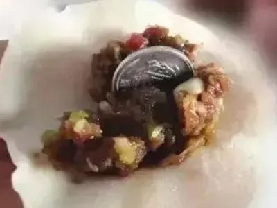 吉林一男子吃饺子误将硬币吞进肚，误食硬币该怎么办？