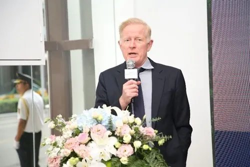 在北京享受德国医疗：德视佳北京东部诊所开启点“睛”之笔