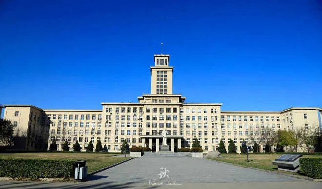 被南开录取的庞贝病男孩还背负巨额的医药费吗？