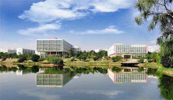 保险职业学院怎么样?