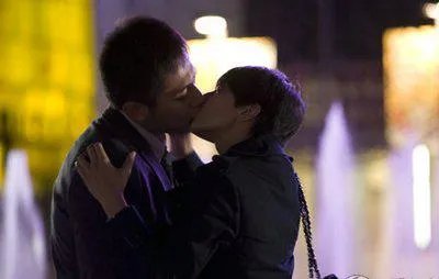 高圆圆和于小伟接吻门照片 自爆和于小伟分手的四个原因揭秘