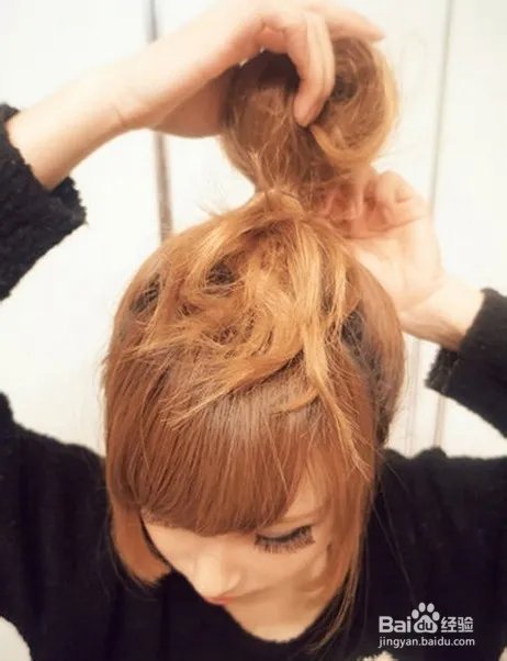 梳头发的方法图解