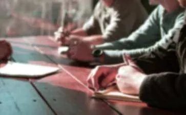 职场人的倾诉：10年跳槽20次 我为何刹不了车