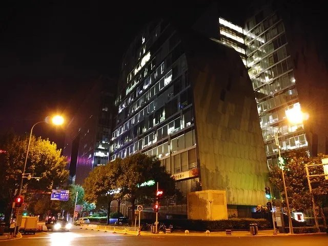 用软件重新定义硬件  坚果Pro 2S上手评测