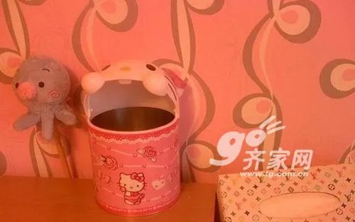 屋主2万巧手翻新 2手旧房惊变可爱小蜗居