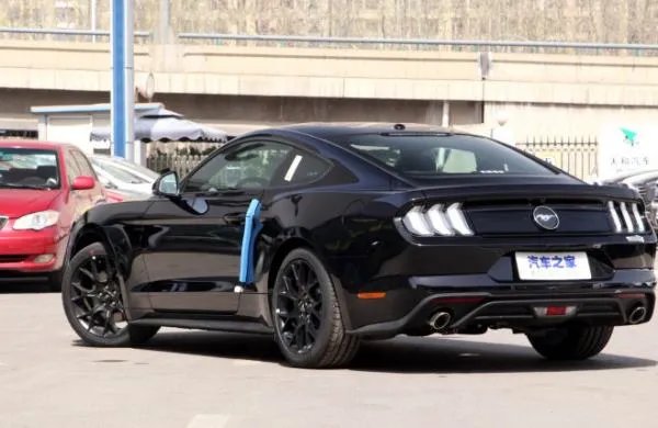 一个月要多少工资,或者多少存款才能买福特野马汽车?