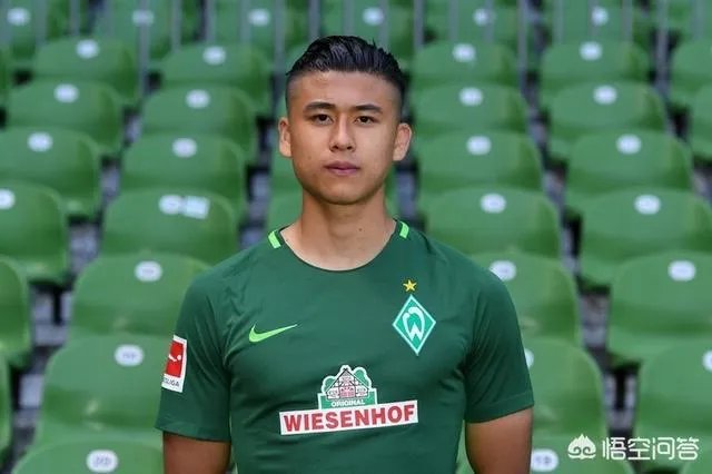 如何看待张玉宁坚持在荷兰踢球？