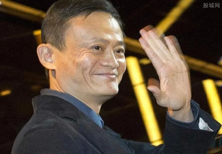 马云手势图片大全 马云挥手照片能扫到敬业福吗?