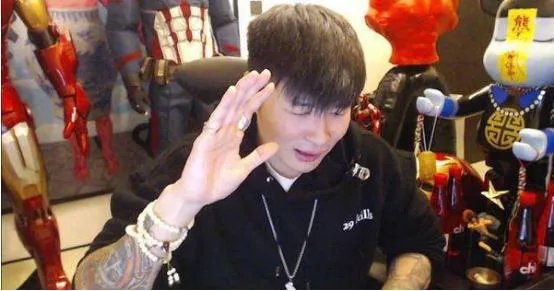 如何看待赵梦玥和傻狐帝?