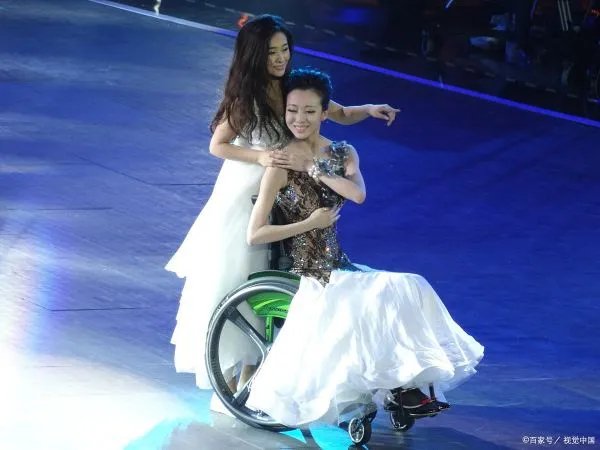 郎昆与刘岩结婚了吗?