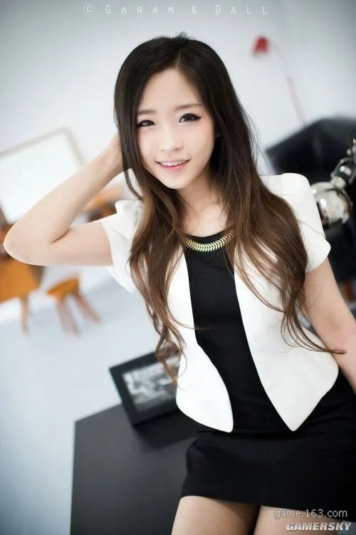 螺旋猫Tomia御姐私房照 气质十足国际范儿！