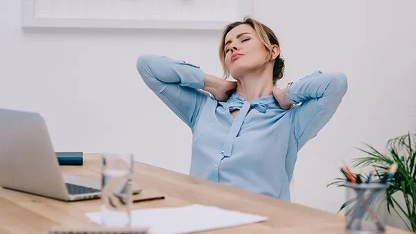 如何自测颈椎病？7个妙招远离颈椎病