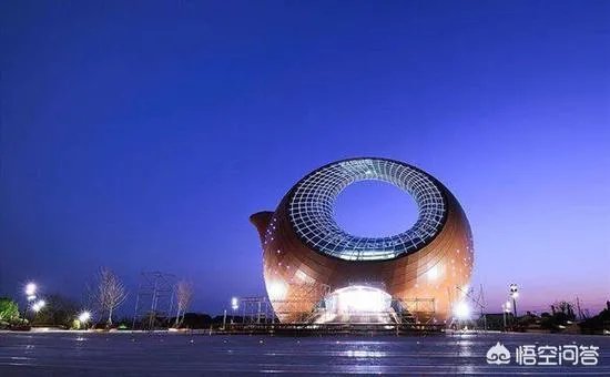 如何评价苏州螃蟹建筑呢?