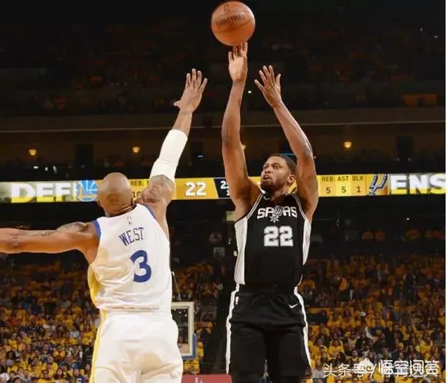 本赛季季后赛马刺打勇士G1中麦基担任首发中锋，会有奇效嘛？