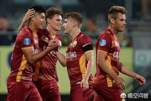 如何看待张玉宁坚持在荷兰踢球？