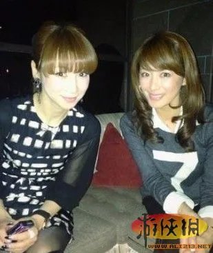 日本选美冠军山田佳子爆红网络 49岁童颜依旧