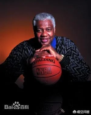 第三节没打完,威少就拿下16个篮板,成就赛季三双,你怎么看?