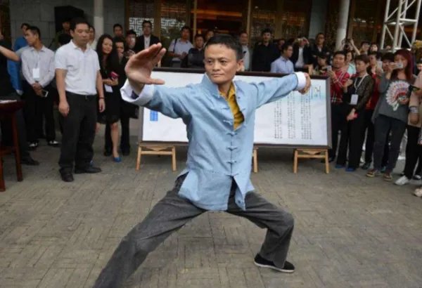 马云重夺亚洲首富,马云净资产445亿美元,这么多钱是什么概念?