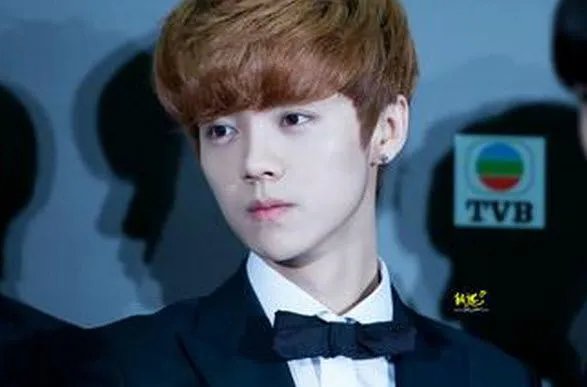 鹿晗代言手表品牌被曝辱华，鹿晗身为代言人为何不自知？