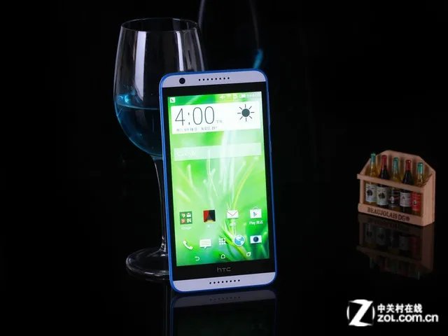 首款64位八核 HTC Desire 820商家到货