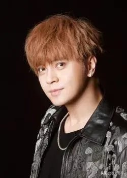 罗志祥妈妈发声怒斥周杨青，称其“毁了罗志祥，毁了他一年两三亿的钱途”是否太毁三观？