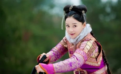 为什么袁姗姗当年被全网抵制,高呼滚出娱乐圈?