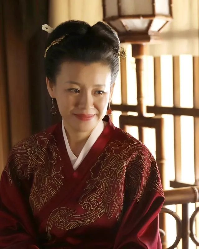 你还记得刘琳在《香樟树》里演的陶妮吗?你怎么评价这个角色和她的演技?