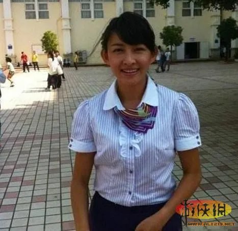 最美体育老师林艺莹走红 制服惊艳神似高圆圆