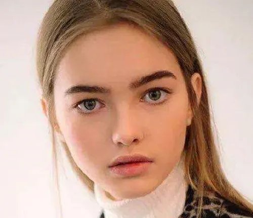 女模特走秀时死亡经历了什么 模特璀璨人生竟然穷困潦倒