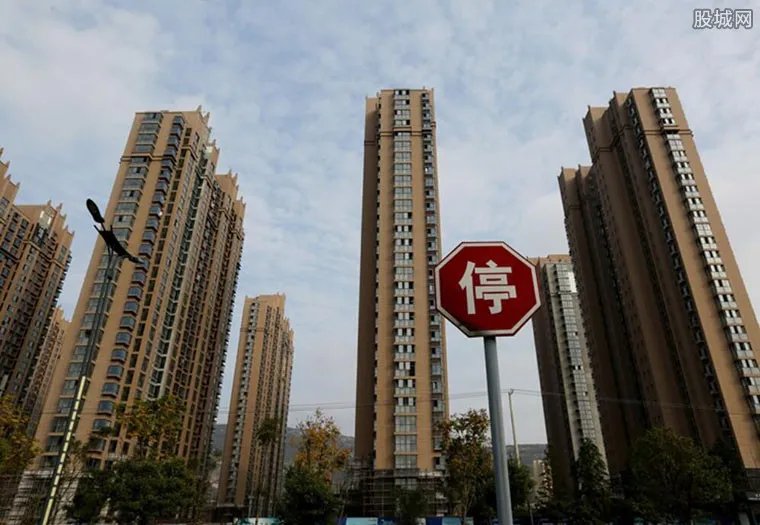 南宁楼市狂欢 多楼盘存“双合同”现象