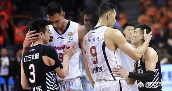 丁彦雨航赛后喊话赵继伟:交给你们了兄弟，别让我失望，对此你怎么看？